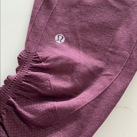 Lululemon In The Flow Crop size 6 burgundy - Picture 2 of 5